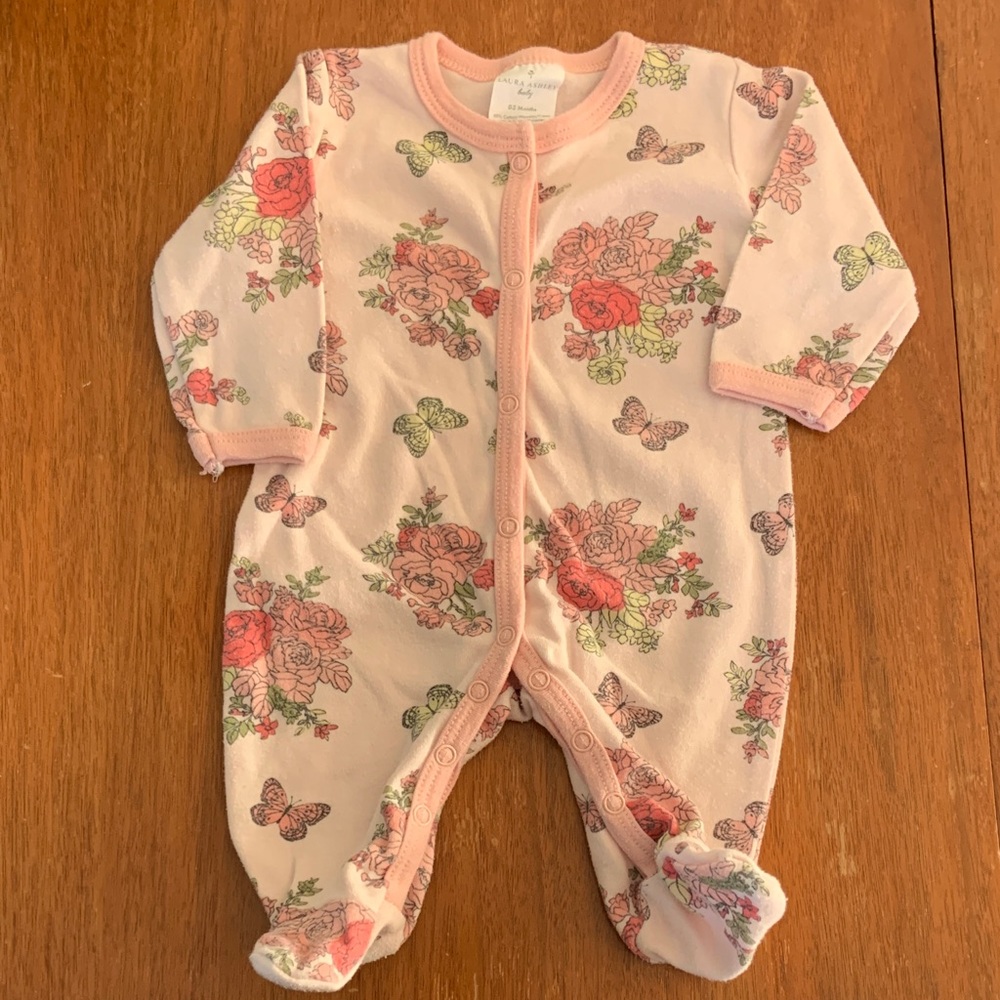 🍊5/$25 Laura Ashley Light Pink Floral & Butterfly Footed One-Piece size 0-3m